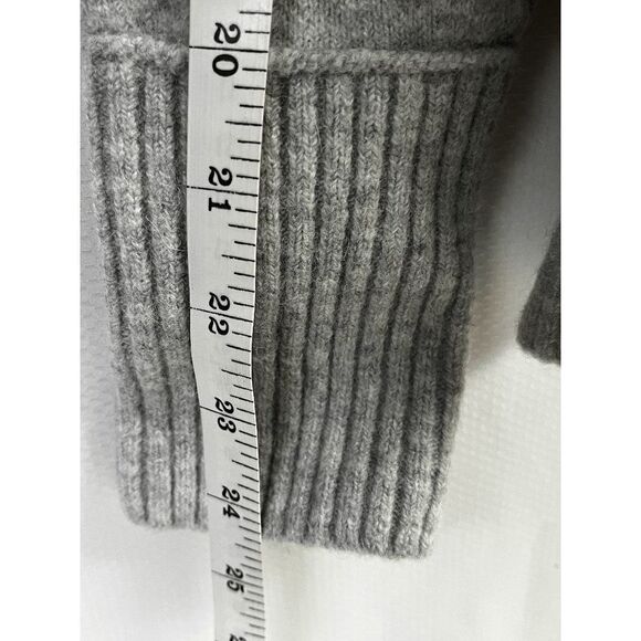 J Crew Gray V-Neck Knitted Hi Lo Sweater Size Medium - Picture 5 of 7